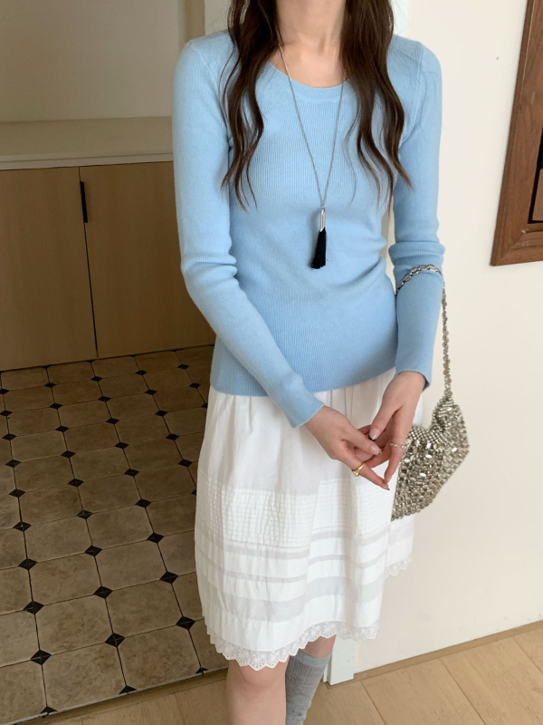 Γυναικείος πλεκτός πουλόβερ με κουκούλα, μεσαία πυκνότητα, χαμηλό στρογγυλό ντεκολτέ, μακριά μανίκια