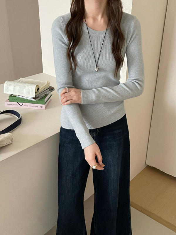 Γυναικείος πλεκτός πουλόβερ με κουκούλα, μεσαία πυκνότητα, χαμηλό στρογγυλό ντεκολτέ, μακριά μανίκια