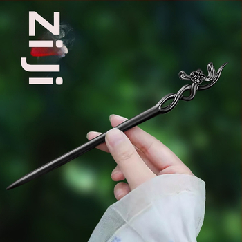 Clema de păr din lemn gravată cu floare de prune, în stil chinezesc (Material: Lemn; Stil: Chinezesc; Procesare: Gravare; Formă: Flori)