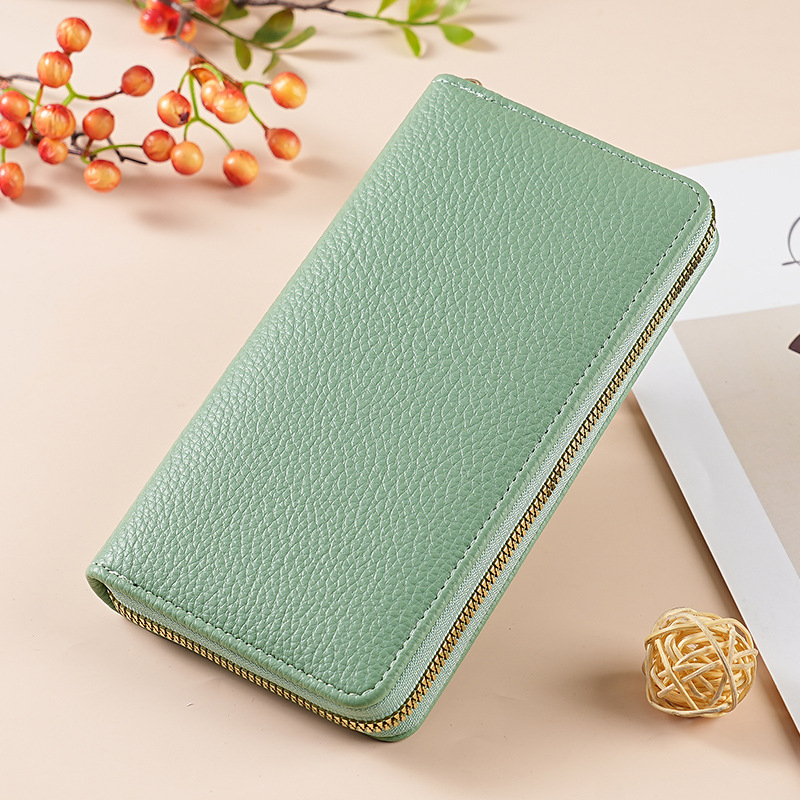 Portofel feminin din PU, textură piele granule (pebbled), capacitate mare, extensie, căptușală din piele sintetică, primăvara 2025