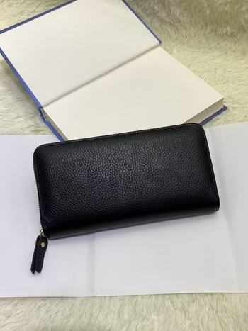 Portofel de damă din piele naturală, lung, din piele de vită de prim strat, model în carouri, căptușeală din piele de miel — Primăvara 2024