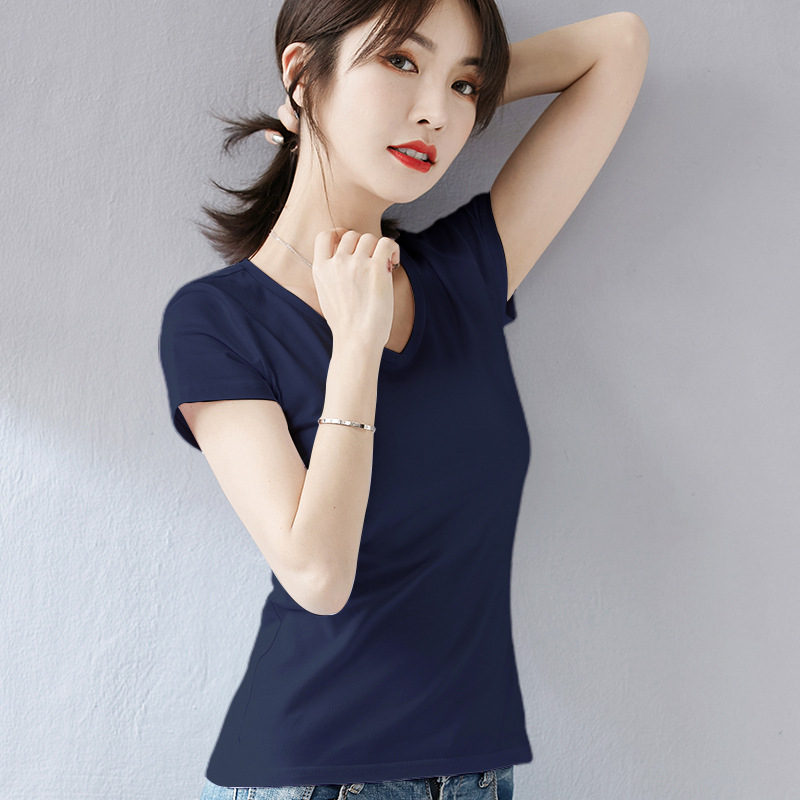 Γυναικεία βαμβακερή T‑shirt με V-λαιμό και κοντά μανίκια – κύριο ύφασμα 91–99% βαμβάκι, ελαστάν κάτω από 10%