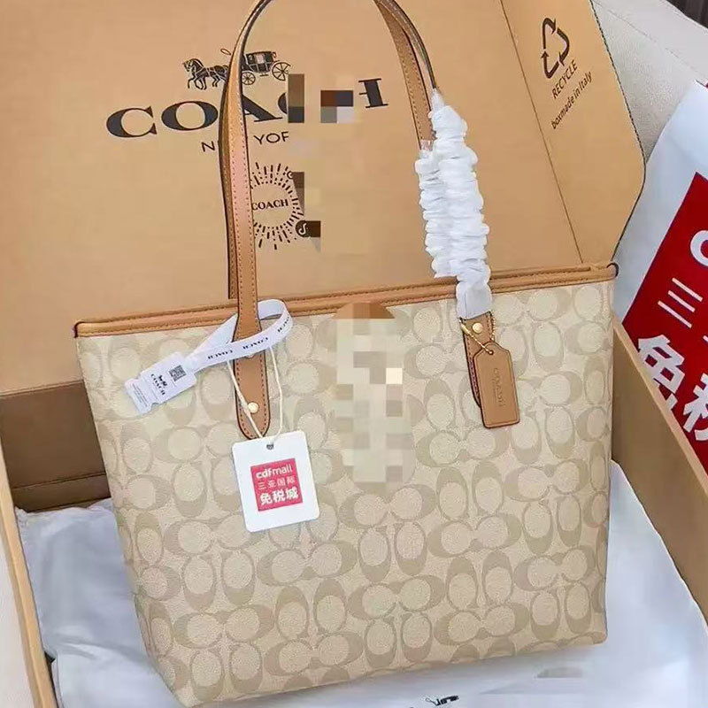 Γυναικεία τσάντα City30 Tote, PVC, αστικός μινιμαλιστικός στυλ, οριζόντιο ορθογώνιο σχήμα, κλείσιμο με φερμουάρ, εσωτερικό διαμέρισμα με φερμουάρ, εσωτερική τσέπη τύπου patch, επένδυση πολυεστέρα-βαμβάκι, διπλοί ιμάντες, μεγάλος χώρος αποθήκευσης