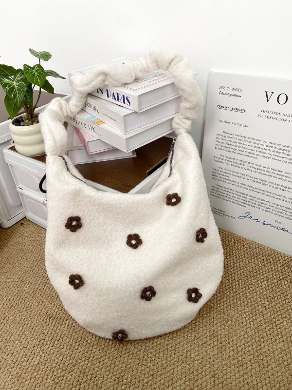 Crossbody torba u korejskom stilu, pliš materijal, oblik školjke croissant, zatvarač, podstava od platna, Zima 2025