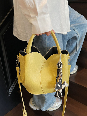 Geantă de damă tip bucket din PU, curea crossbody, închidere magnetică, căptușeală din piele sintetică, primăvara 2025