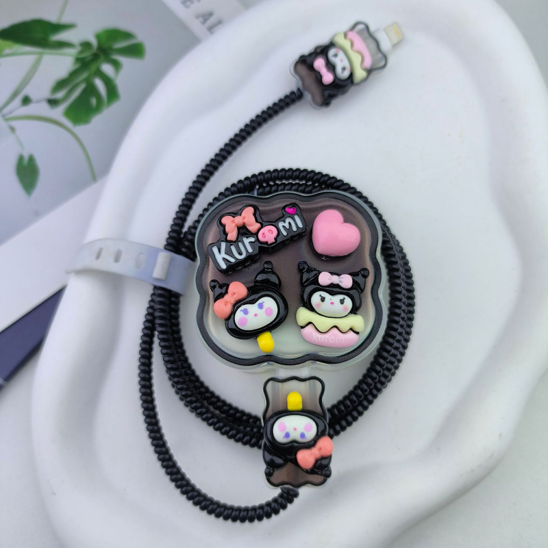 Saji TPU védőtok Apple 20W UK töltőhöz – ütésálló, testre szabható, permetezett felület – Modellok: 26526488348, 26537876955, 5432516367