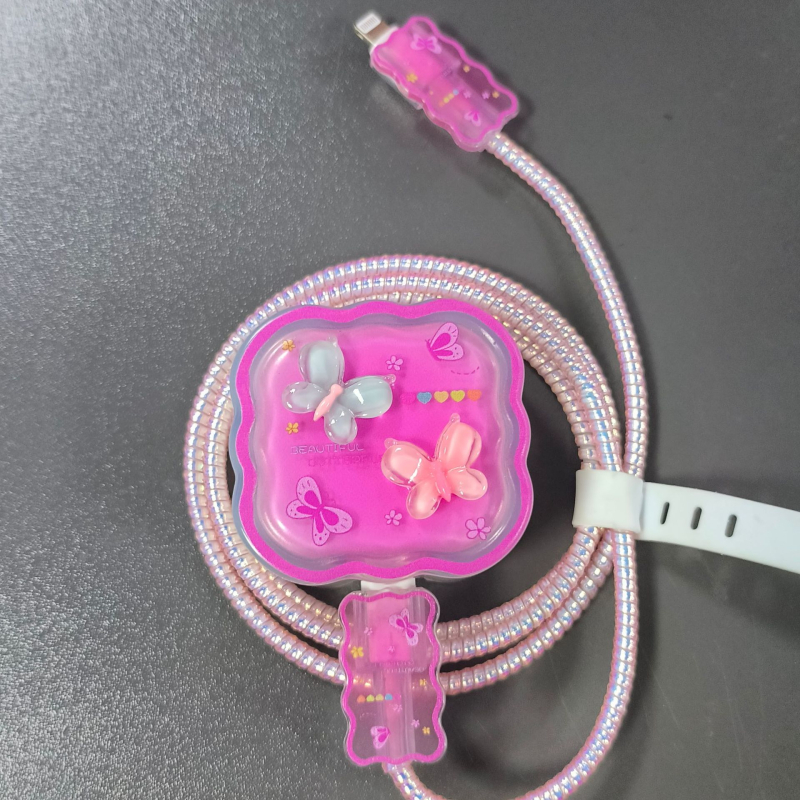 Saji TPU védőtok Apple 20W UK töltőhöz – ütésálló, testre szabható, permetezett felület – Modellok: 26526488348, 26537876955, 5432516367