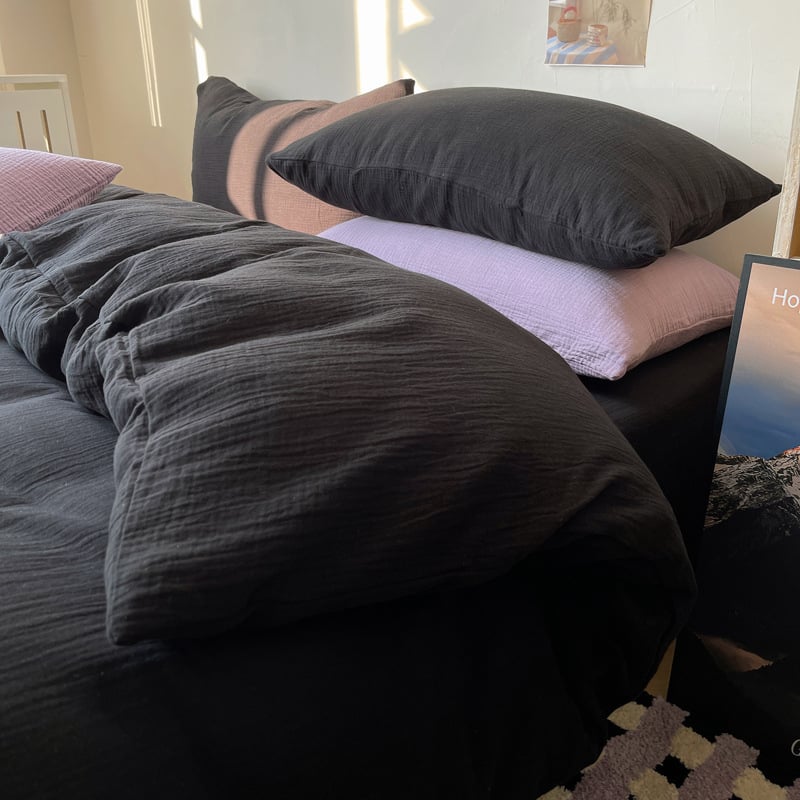 Set de lenjerie de pat din poliester, patru piese, în stil nordic, cu cearșaf cu elastic, husă de pilotă și față de pernă — culoare solidă