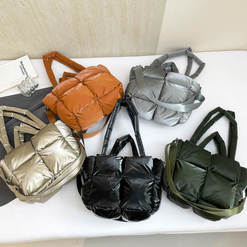 Torba Tote – Urbani minimalistizam, Oxford platno, vodoravni kvadratni oblik, zatvaranje zipom, unutarnja džep s zipom