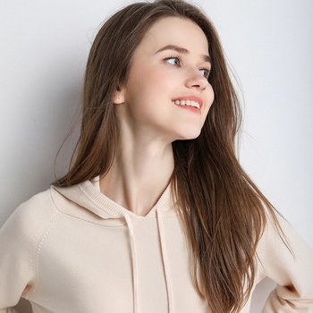 Ζακέτα-φούτερ με κουκούλα από μαλλί και κασμίρ, χαλαρή γραμμή, 70-80% μαλλί, κασμίρ κάτω από 30%, 3D μοτίβο, μακριά μανίκια, μήκος 50-65 cm, Φθινόπωρο 2023