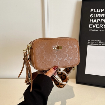 Kamera torba za crossbody preko ramena, PU koža, horizontalni kvadratni oblik, zatvarač, poliester podstava, jedna naramenica