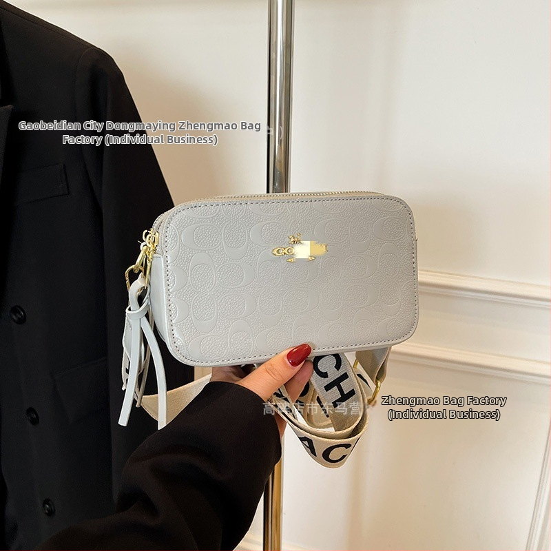 Kamera crossbody taška, PU materiál, vodorovný štvorcový tvar, zips, podšívka z polyesteru, jeden ramenný popruh