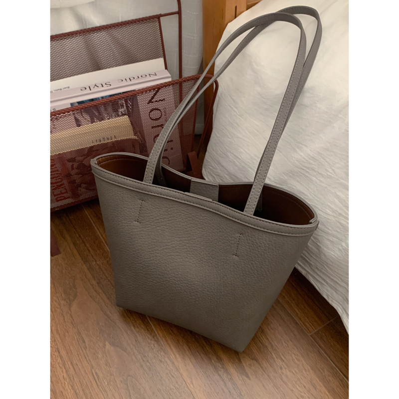 PU kabelka typu vedro, mestský minimalistický štýl, zapínanie na zips, polyesterová podšívka