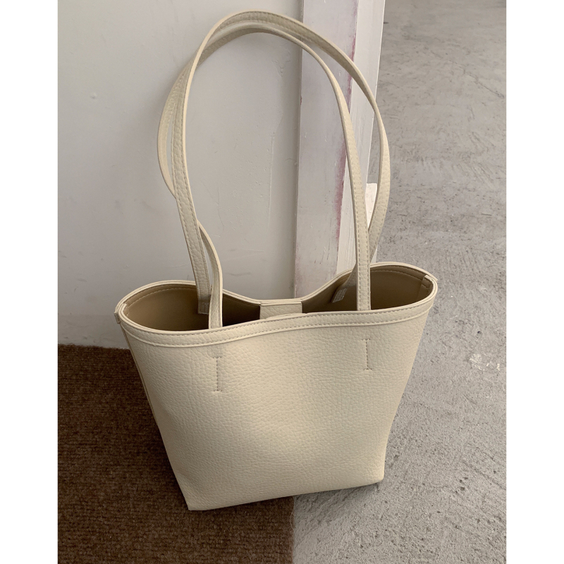 PU kabelka typu vedro, mestský minimalistický štýl, zapínanie na zips, polyesterová podšívka