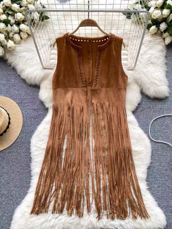 Etno vintage vesta s výšivkou s strapcami, semišová látka, geometrický vzor, bez goliera, úzky strih