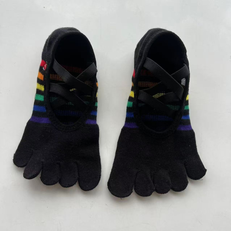 Toesox joga čarape za pilates, otvorena leđa, preklopne trake, mrežasti materijal, pet prstiju, protuklizne točkice, 70–80% pamuk