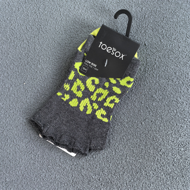 Toesox Pilates čarape s podijeljenim prstima - protuklizne, upijaju znoj, pamuk, za unutarnju yogu