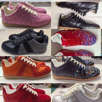 Ανδρικά sneakers – Άνω μέρος από γνήσιο δέρμα, στρογγυλή μύτη, με κορδόνια, καουτσούκ σόλα, χαμηλός σχεδιασμός