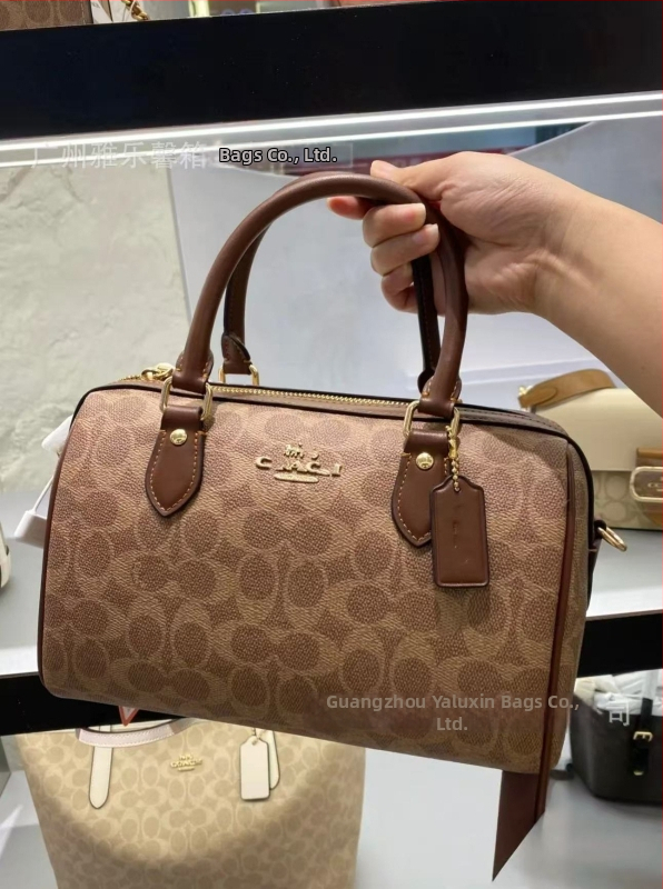 Τσάντα crossbody σε σχήμα μαξιλαριού, γνήσιο μοσχαρίσιο δέρμα, φερμουάρ, θήκες για κινητό και έγγραφα, με μία ιμάντα