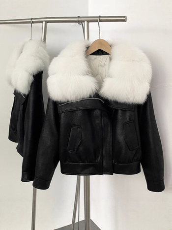 Dámsky semišový kabát s golierom z líšky a výplňou z peria, street-hipster štýl