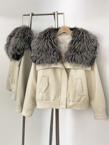 Dámsky semišový kabát s golierom z líšky a výplňou z peria, street-hipster štýl