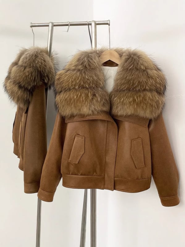 Dámsky semišový kabát s golierom z líšky a výplňou z peria, street-hipster štýl