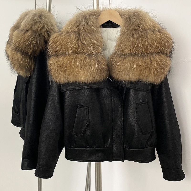 Dámsky semišový kabát s golierom z líšky a výplňou z peria, street-hipster štýl