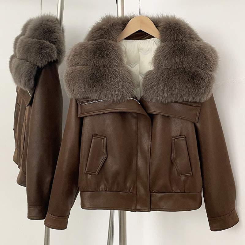 Dámsky semišový kabát s golierom z líšky a výplňou z peria, street-hipster štýl