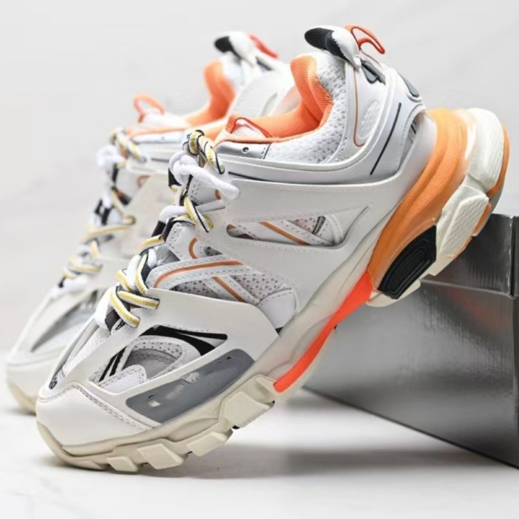 Unisex χαμηλά αθλητικά παπούτσια με επάνω συνθετικό δέρμα, στρογγυλή μύτη, κλείσιμο με κορδόνια, ύψος φτέρνας 3-5 εκ