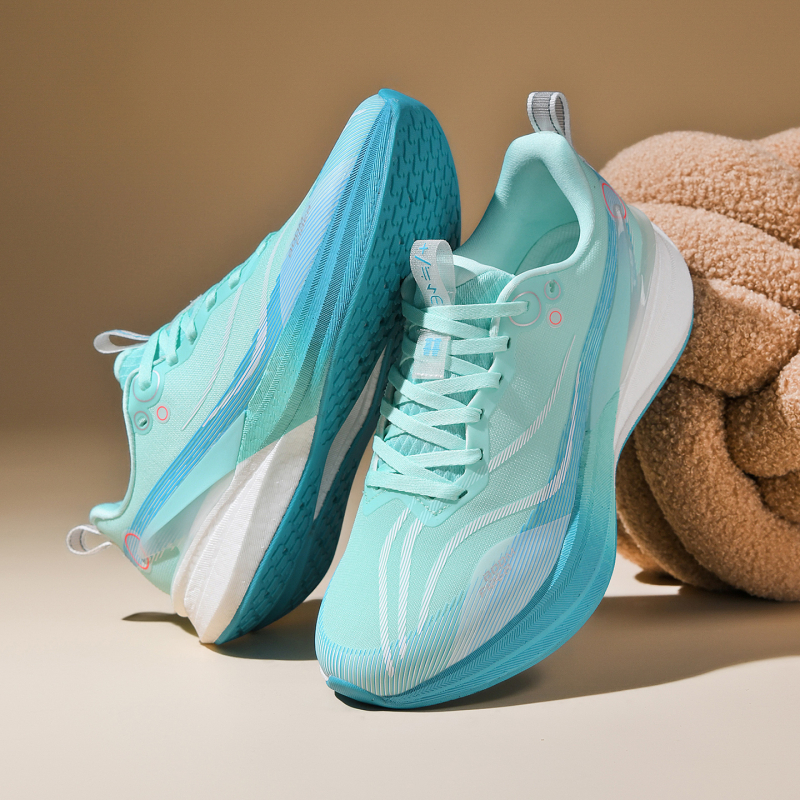 Detské bežecké topánky s PU+sieťovinou na hornej časti, gumová podrážka, zapínanie na šnúrky vpredu, unisex, pre vek 4–16 rokov.