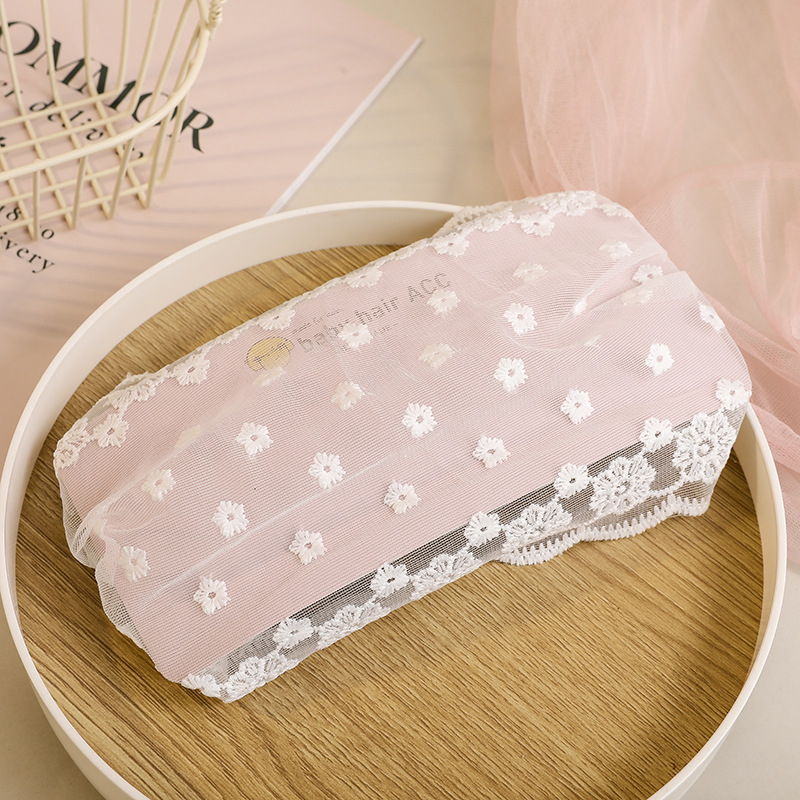 Κοριτσίστικος κεφαλόδεσμος με κορεατικό στυλ, γαλλικό ρετρό αγροτικό δαντελωτό ευρύ σχέδιο με λουλουδάκια (Στυλ: κορεατικό; Υλικό: ύφασμα; Συσκευασία: ανεξάρτητη; Προσαρμογή: διαθέσιμη; Δώρα: γάμος, ανάμνηση ταξιδιού, εταιρικά δώρα, άλλα)