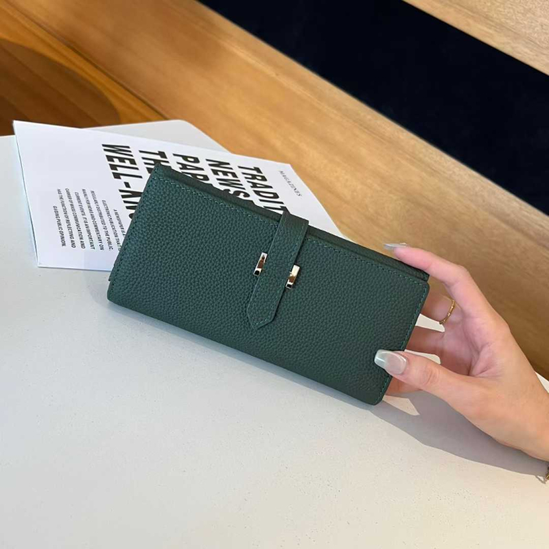 Γυναικείο μακρύ πορτοφόλι από γνήσιο δέρμα, δέρμα πρώτης στρώσης αγελάδας, επένδυση από καμβά, στυλ αστικός μινιμαλισμός, 2025