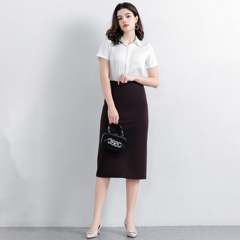 Sukňa s hip strihom, strednej dĺžky, nylonová zmes 30–50%, vysoká elasticita, hot drill dizajn, leto 2024