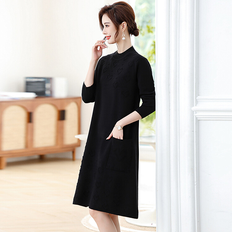 Női etno meleg szett: hálós kötött felső és hosszú szoknya, nyúl szőr 80–90%-os tartalom, friss és édes stílus