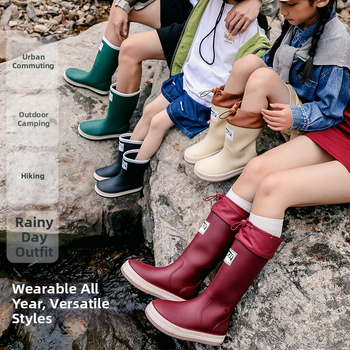 Cizme de ploaie, partea superioară din PVC, talpă plată, model monocrom, unisex