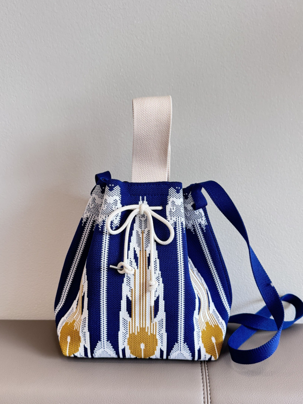 Torba za ramena sa šnonom, cilindričnog oblika, poliester, stil Fresh and Sweet, unutarnji džepovi za telefon, ID karticu i prijenosno računalo