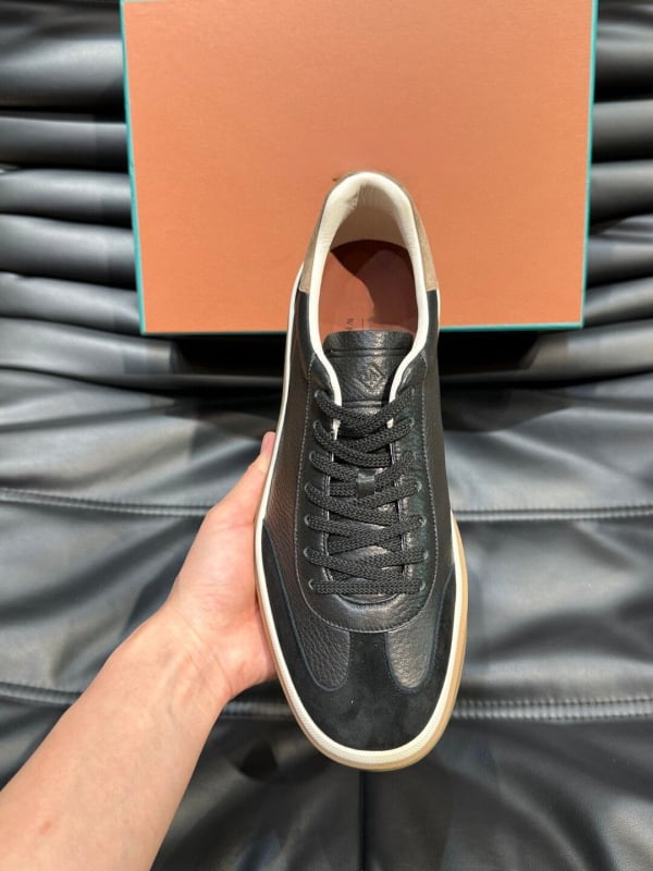 Pánske kožené nízkoprofilové športové tenisky, šnúrky, priedušné, protišmyková podrážka, EVA vložka