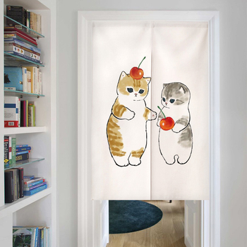Завеса за врата с илюстрация на котка в анимационен стил – полиестер, тъкана завеса, декоративна и полупокриване 40–70%, подходяща за кухня, баня, спалня, входове и търговски помещения