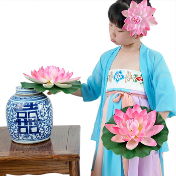 Táncrekvizit: selyem virágból készült lótusz, mű-lótusz levéllel; fej- és kéz dekoráció óvodai és általános iskola előadásokhoz (Anyag: selyem virág; Márka: Egyéb; Készítés: Egyéb; Cél: Fényképezési rekvizit)