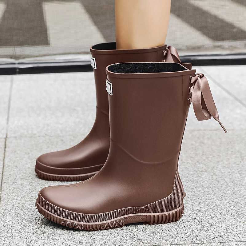 Ženske gumene čizme za kišu s pamukom podstavom, visokim usponom, PVC gornji dio, vodootporne i protuklizne, niski potplat 1–3 cm.