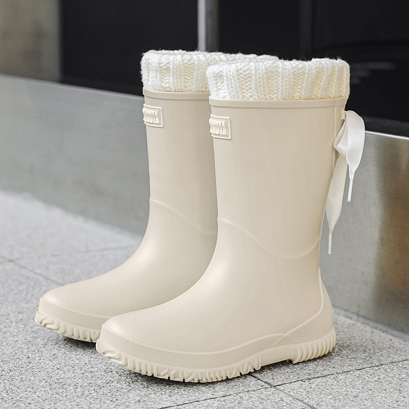 Ženske gumene čizme za kišu s pamukom podstavom, visokim usponom, PVC gornji dio, vodootporne i protuklizne, niski potplat 1–3 cm.