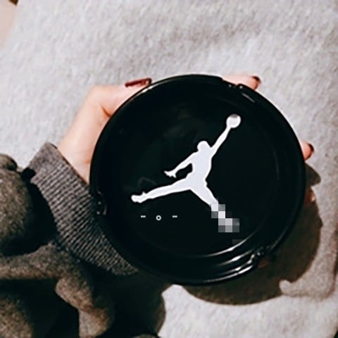 Керамичен пепелник с гравиран текст, модел 985, марка Yanshi