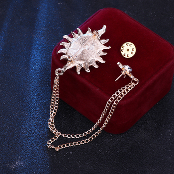 Мъжка брошка със слънчев мотив, дълга верига с ресничка и голям камък, сплав, електроплатина, SHUTOO