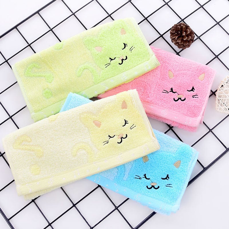 Хавлия за бебета и деца от бамбукови влакна с карикатурен дизайн на котка; бродерия, жакард; тегло 50-80 g