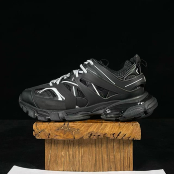 Dad Shoes s koženým horným dielom, gumovou podrážkou, šnúrky, guľatá špička, stredná výška päty 3–5 cm