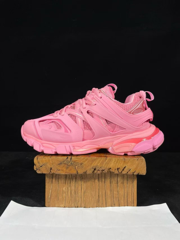 Dad Shoes s koženým horným dielom, gumovou podrážkou, šnúrky, guľatá špička, stredná výška päty 3–5 cm