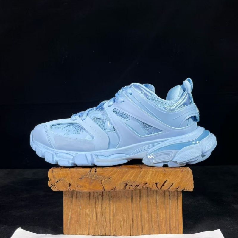 Dad Shoes s koženým horným dielom, gumovou podrážkou, šnúrky, guľatá špička, stredná výška päty 3–5 cm