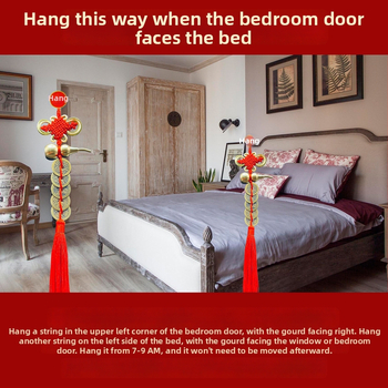 Ornament de pat din alamă, în stil chinezesc, cu motiv dovleac și pandantiv cu monedele celor Cinci Împărați