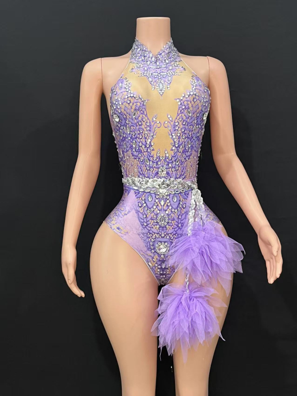 Spandexből készült testhezálló body hálóval és strasszokkal – tavasz 2024 megjelenés, fő anyag Other ≤30%, másodlagos anyag Spandex ≤30%, kivitel Nail drill