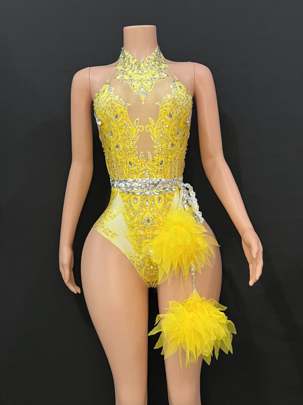 Spandexből készült testhezálló body hálóval és strasszokkal – tavasz 2024 megjelenés, fő anyag Other ≤30%, másodlagos anyag Spandex ≤30%, kivitel Nail drill